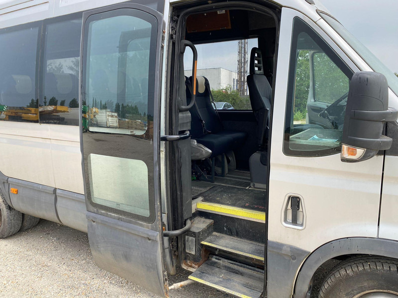 Minibus, Transport de personnes Iveco Daily 50 C 18 - 20 personal minibus: photos 10