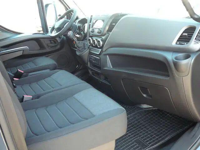 Camion fourgon neuf Iveco Daily 70C18 - Koffer+tail lift: photos 18 Camion fourgon neuf Iveco Daily 70C18 - Koffer+tail lift: photos 18