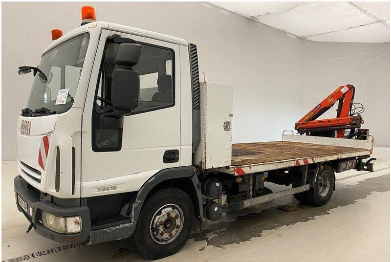 Iveco Eurocargo 75E18 - Camion plateau, Camion grue: photos 1 Iveco Eurocargo 75E18 - Camion plateau, Camion grue: photos 1