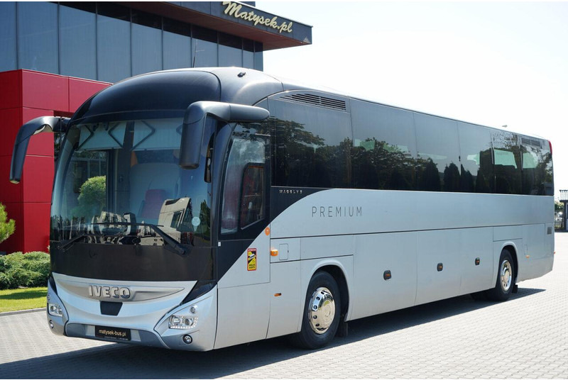 Iveco MAGELYS - Autocar: photos 2 Iveco MAGELYS - Autocar: photos 2