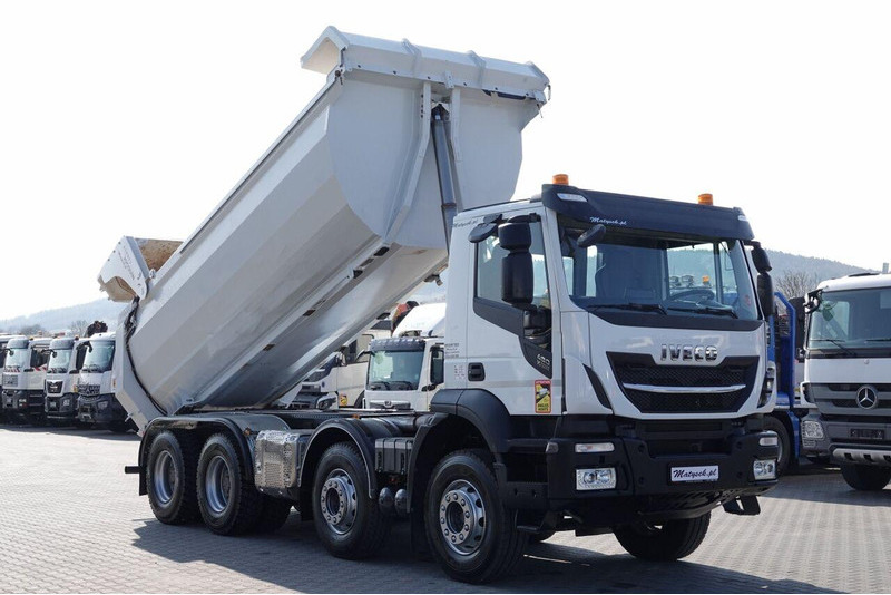 Iveco STRALIS X-WAY 480 / 8x4 / WYWROTKA TYLNOZSYP + HYDROKLAPA / OPON - Camion benne: photos 4 Iveco STRALIS X-WAY 480 / 8x4 / WYWROTKA TYLNOZSYP + HYDROKLAPA / OPON - Camion benne: photos 4