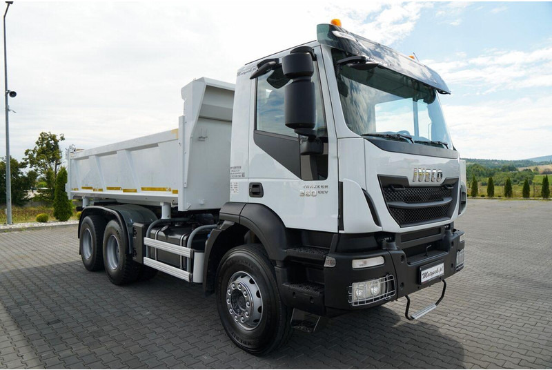 Camion benne Iveco TRAKKER 360: photos 20