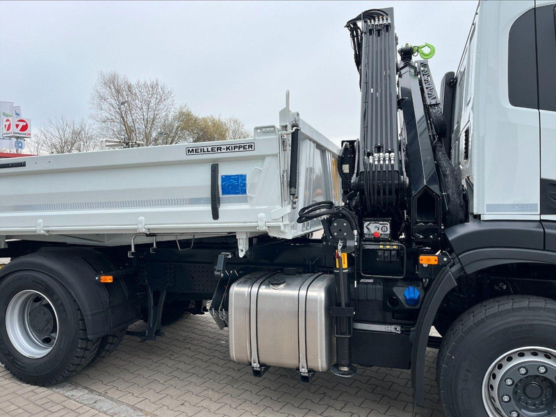 Iveco X-WAY AD200X36/P HR OFF 3 way tipper - Camion benne, Camion grue: photos 5 Iveco X-WAY AD200X36/P HR OFF 3 way tipper - Camion benne, Camion grue: photos 5