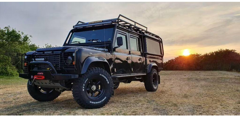 Land Rover Defender 130 - Off road 4x4 - SUV: photos 1 Land Rover Defender 130 - Off road 4x4 - SUV: photos 1
