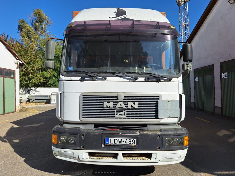 MAN 19.343 - Pritsche+Plane - LBW 1500 kg - Camion fourgon: photos 3 MAN 19.343 - Pritsche+Plane - LBW 1500 kg - Camion fourgon: photos 3