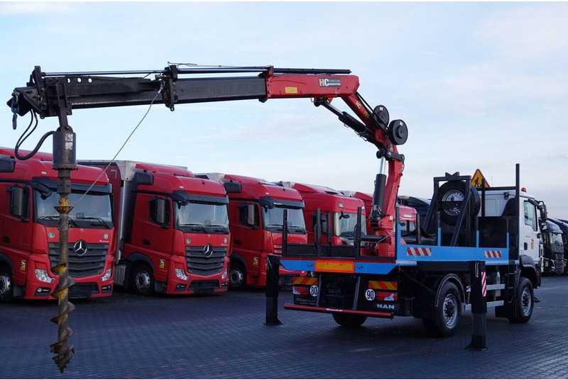 MAN TGM 13.290 / 4x4 / HDS HC 190 + WIERTŁO 2 mb / WIERTNICA / EURO - Foreuse: photos 3 MAN TGM 13.290 / 4x4 / HDS HC 190 + WIERTŁO 2 mb / WIERTNICA / EURO - Foreuse: photos 3