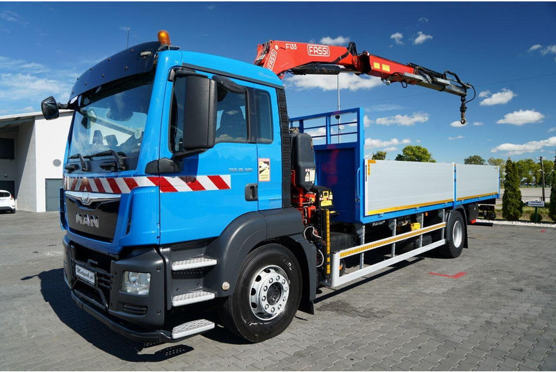 MAN TGS 18.320 / 4x2 / BURTOWY - 6,8 M + HDS FASSI F135 / wysów : 8 - Camion plateau, Camion grue: photos 2 MAN TGS 18.320 / 4x2 / BURTOWY - 6,8 M + HDS FASSI F135 / wysów : 8 - Camion plateau, Camion grue: photos 2
