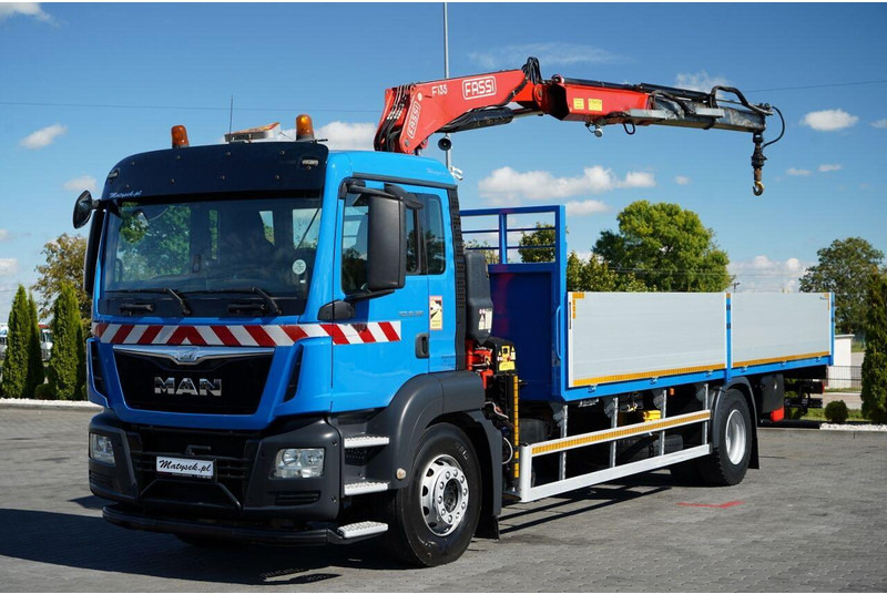 MAN TGS 18.320 / 4x2 / BURTOWY - 6,8 M + HDS FASSI F135 / wysów : 8 - Camion plateau, Camion grue: photos 1 MAN TGS 18.320 / 4x2 / BURTOWY - 6,8 M + HDS FASSI F135 / wysów : 8 - Camion plateau, Camion grue: photos 1