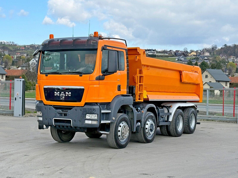 MAN TGS 35.360 KIPPER * 8x6 * TOPZUSTAND - Camion benne: photos 2 MAN TGS 35.360 KIPPER * 8x6 * TOPZUSTAND - Camion benne: photos 2