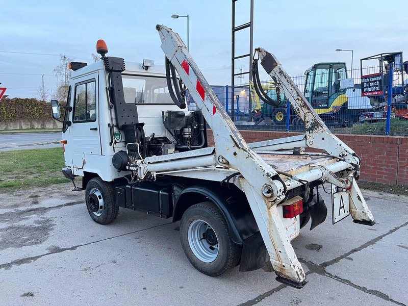 MULTICAR M26 Profi Line - Skip loader truck - Camion multibenne: photos 4 MULTICAR M26 Profi Line - Skip loader truck - Camion multibenne: photos 4