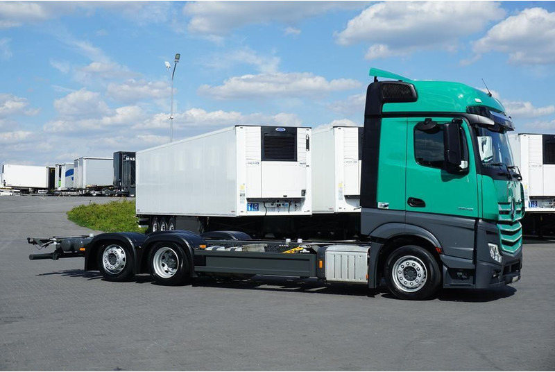 Mercedes-Benz ACTROS / 2548 / ACC / E 6 / MP 5 / MEGA / BDF 7,82 M / RETARDER - Camion porte-conteneur/ Caisse mobile: photos 4 Mercedes-Benz ACTROS / 2548 / ACC / E 6 / MP 5 / MEGA / BDF 7,82 M / RETARDER - Camion porte-conteneur/ Caisse mobile: photos 4