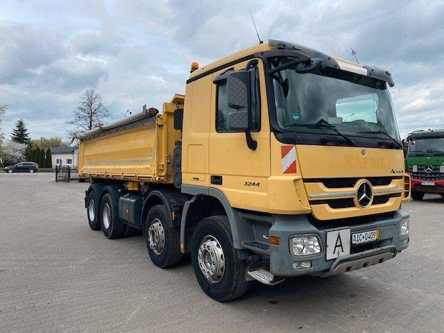 Mercedes-Benz ACTROS 3244 MP3 - Camion benne: photos 4 Mercedes-Benz ACTROS 3244 MP3 - Camion benne: photos 4