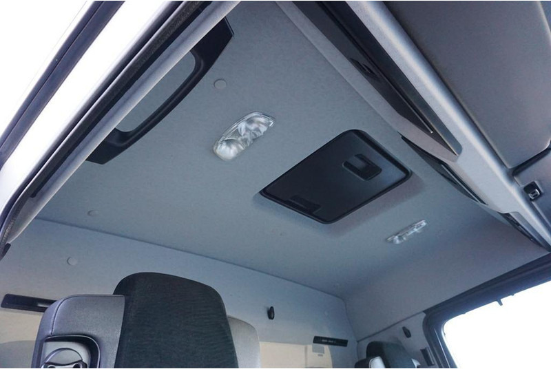 Camion frigorifique Mercedes-Benz ANTOS / 1830 / E 6 / CHŁODNIA + WINDA / 18 PALET / 78 000 KM: photos 17 Camion frigorifique Mercedes-Benz ANTOS / 1830 / E 6 / CHŁODNIA + WINDA / 18 PALET / 78 000 KM: photos 17