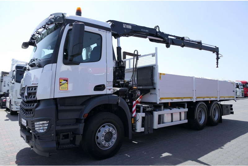 Mercedes-Benz AROCS 2633 - Camion plateau, Camion grue: photos 2 Mercedes-Benz AROCS 2633 - Camion plateau, Camion grue: photos 2