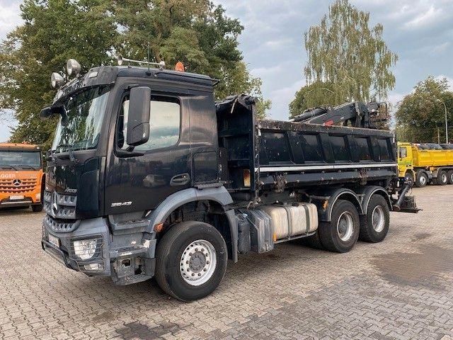 Mercedes-Benz AROCS 2643 - Camion benne, Camion grue: photos 2 Mercedes-Benz AROCS 2643 - Camion benne, Camion grue: photos 2