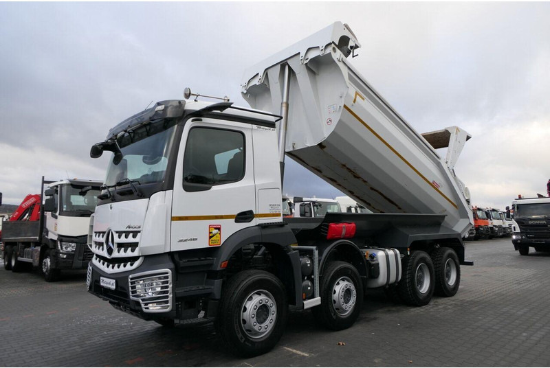 Mercedes-Benz AROCS 3246 / 8x4 / WYWROTKA / TYLNOZSYP / EURO 6 / OPONY 100 % - Camion benne: photos 2 Mercedes-Benz AROCS 3246 / 8x4 / WYWROTKA / TYLNOZSYP / EURO 6 / OPONY 100 % - Camion benne: photos 2