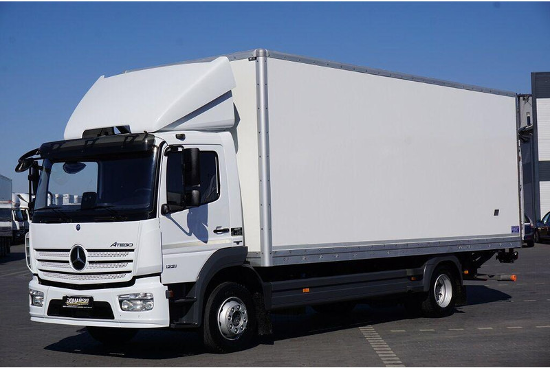 Mercedes-Benz ATEGO / 1221 / ACC / EURO 6 / KONTENER + WINDA / 17 PALET - Camion fourgon: photos 2 Mercedes-Benz ATEGO / 1221 / ACC / EURO 6 / KONTENER + WINDA / 17 PALET - Camion fourgon: photos 2