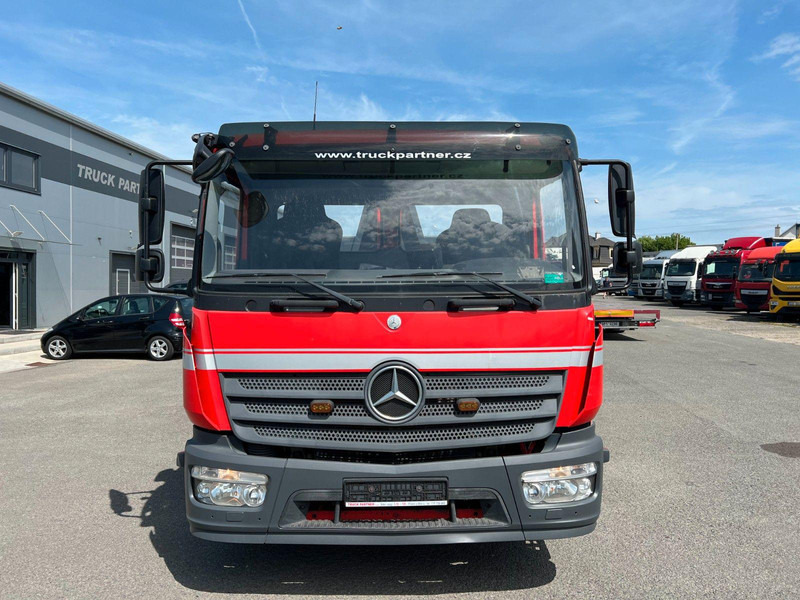 Mercedes-Benz ATEGO 1524, ABROLLKIPPER HIAB 1570MM - Camion plateau, Camion grue: photos 4 Mercedes-Benz ATEGO 1524, ABROLLKIPPER HIAB 1570MM - Camion plateau, Camion grue: photos 4