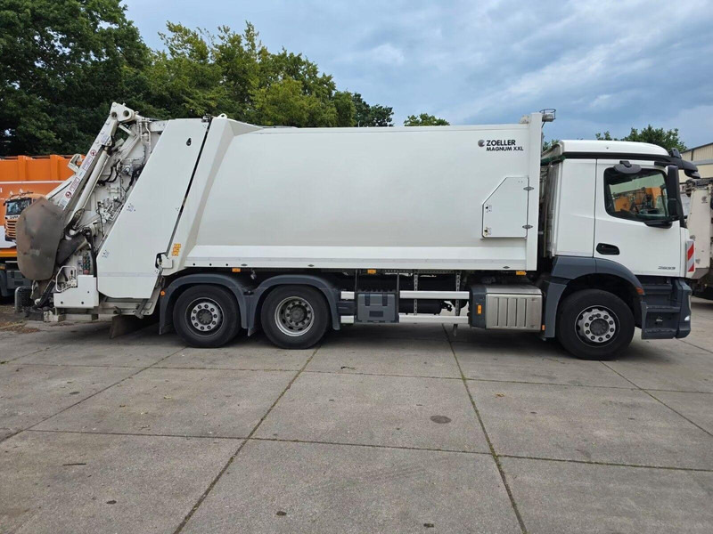Mercedes-Benz Actros 2533 - Garbage truck - Benne à ordures ménagères: photos 3 Mercedes-Benz Actros 2533 - Garbage truck - Benne à ordures ménagères: photos 3