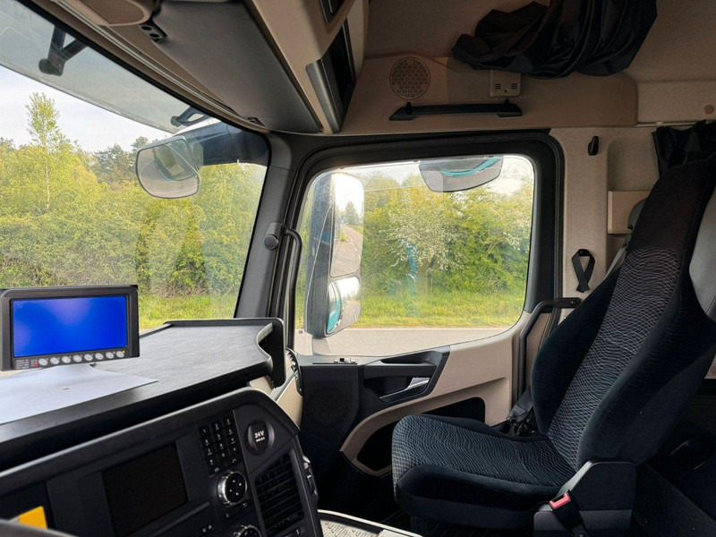 Camion plateau, Camion grue Mercedes-Benz Actros 2540 6x2 Abrollkipper Kran PK 11001: photos 7