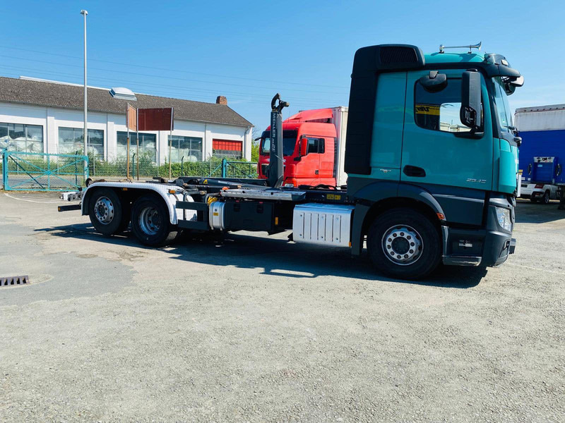 Mercedes-Benz Actros 2545 Meileraufbau GUTER ZUSTAND - Camion plateau, Camion grue: photos 3 Mercedes-Benz Actros 2545 Meileraufbau GUTER ZUSTAND - Camion plateau, Camion grue: photos 3