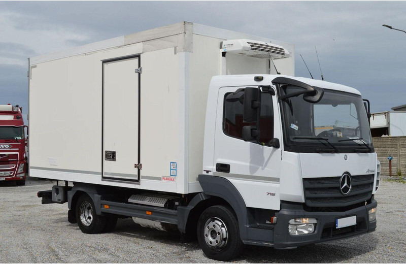 Mercedes-Benz Atego 716 IZOTERMA REFRIGERATOR SIDE DOOR - Camion frigorifique: photos 5 Mercedes-Benz Atego 716 IZOTERMA REFRIGERATOR SIDE DOOR - Camion frigorifique: photos 5