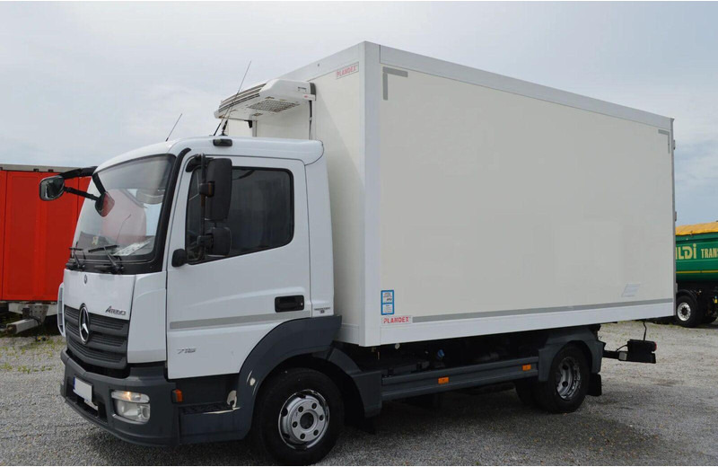 Mercedes-Benz Atego 716 IZOTERMA REFRIGERATOR SIDE DOOR - Camion frigorifique: photos 2 Mercedes-Benz Atego 716 IZOTERMA REFRIGERATOR SIDE DOOR - Camion frigorifique: photos 2