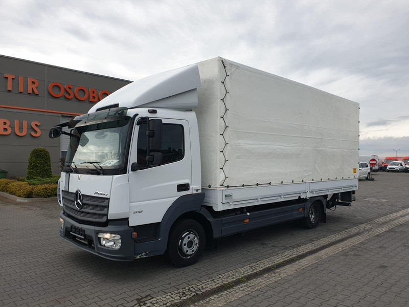 Mercedes-Benz Atego 818 TILT+LIFT 1.HAND 72000km !! - Camion fourgon: photos 1 Mercedes-Benz Atego 818 TILT+LIFT 1.HAND 72000km !! - Camion fourgon: photos 1