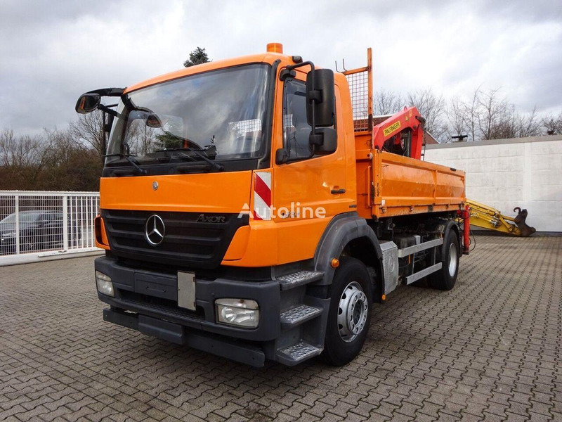 Mercedes-Benz Axor 1833 - 2 way tipper+crane - Camion benne, Camion grue: photos 1 Mercedes-Benz Axor 1833 - 2 way tipper+crane - Camion benne, Camion grue: photos 1