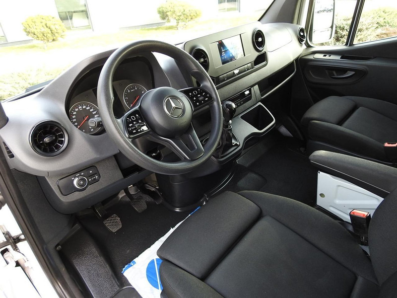 Mercedes-Benz SPRINTER 314 FURGON BRYGADÓWKA 6 MIEJSC TEMPOMAT KLIMATYZACJA - Minibus, Transport de personnes: photos 2 Mercedes-Benz SPRINTER 314 FURGON BRYGADÓWKA 6 MIEJSC TEMPOMAT KLIMATYZACJA - Minibus, Transport de personnes: photos 2