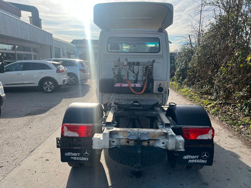 Mercedes-Benz SPRINTER 519 - Tracteur routier BE: photos 4 Mercedes-Benz SPRINTER 519 - Tracteur routier BE: photos 4