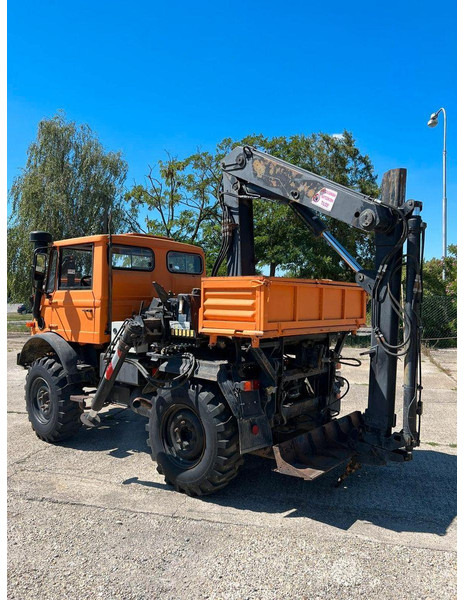 Mercedes-Benz UNIMOG - Camion benne, Camion grue: photos 4 Mercedes-Benz UNIMOG - Camion benne, Camion grue: photos 4