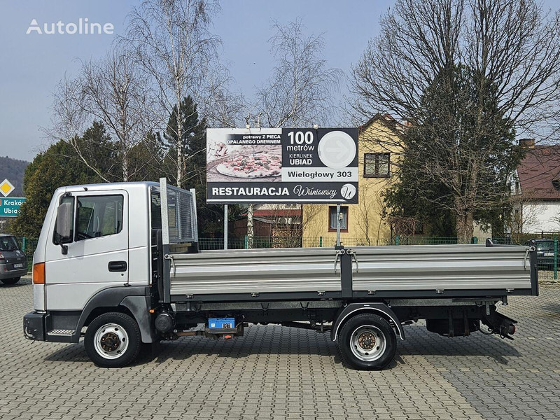 Nissan Atleon 35.110 3 way tipper - Utilitaire benne: photos 4 Nissan Atleon 35.110 3 way tipper - Utilitaire benne: photos 4