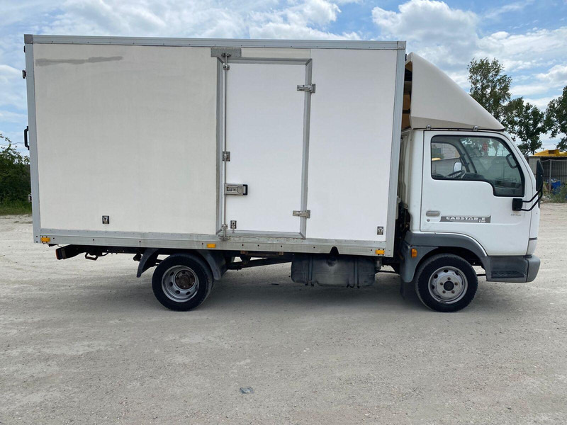Nissan Cabstar 3,0 tdi Frigo + meat hook - 3,5t - Utilitaire frigorifique: photos 5 Nissan Cabstar 3,0 tdi Frigo + meat hook - 3,5t - Utilitaire frigorifique: photos 5