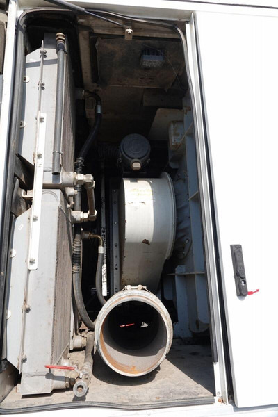 Camion hydrocureur Renault KERAX 450 / 6x4 / MTS SAUGBAGGER 3A11T /ASENIZACYJNY / ŁADOWARKA: photos 19 Camion hydrocureur Renault KERAX 450 / 6x4 / MTS SAUGBAGGER 3A11T /ASENIZACYJNY / ŁADOWARKA: photos 19