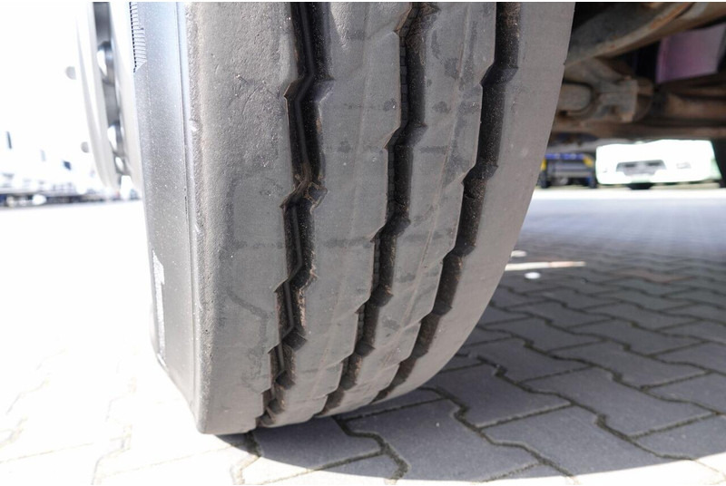 Camion hydrocureur Renault KERAX 450 / 6x4 / MTS SAUGBAGGER 3A11T /ASENIZACYJNY / ŁADOWARKA: photos 16 Camion hydrocureur Renault KERAX 450 / 6x4 / MTS SAUGBAGGER 3A11T /ASENIZACYJNY / ŁADOWARKA: photos 16