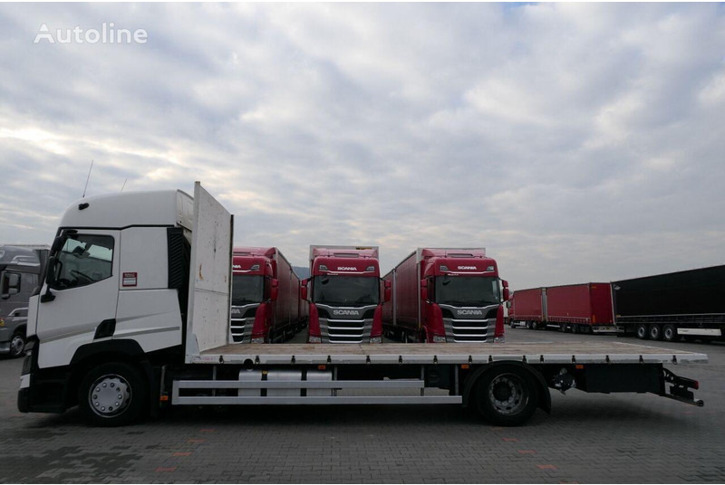 Renault T460 Platform 7,5 m - Camion plateau: photos 1 Renault T460 Platform 7,5 m - Camion plateau: photos 1