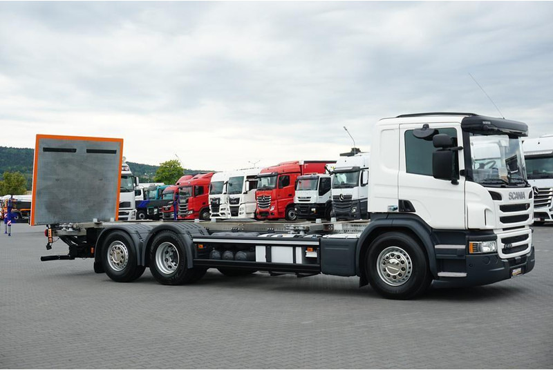 Scania P 410 / ACC / E 6 / BDF + WINDA / 7.15 , 7.45, 7.82 M / OŚ SKRĘT - Châssis cabine: photos 4 Scania P 410 / ACC / E 6 / BDF + WINDA / 7.15 , 7.45, 7.82 M / OŚ SKRĘT - Châssis cabine: photos 4