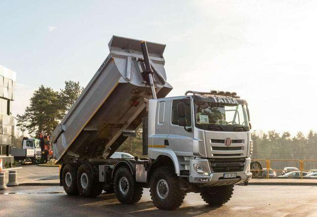 Tatra PHOENIX 8x8 Tipper - Camion benne, Camion grue: photos 2 Tatra PHOENIX 8x8 Tipper - Camion benne, Camion grue: photos 2