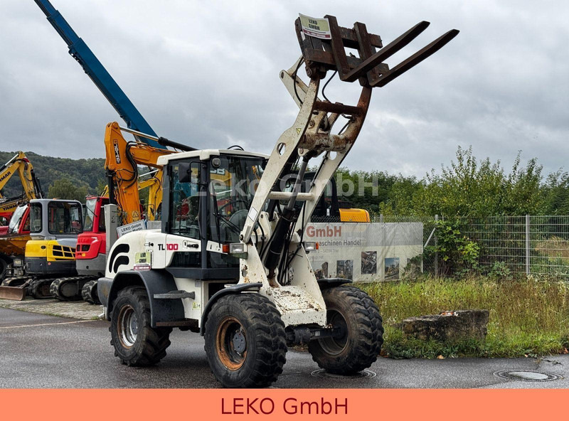 Terex TL 100 - Chargeuse sur pneus: photos 2 Terex TL 100 - Chargeuse sur pneus: photos 2