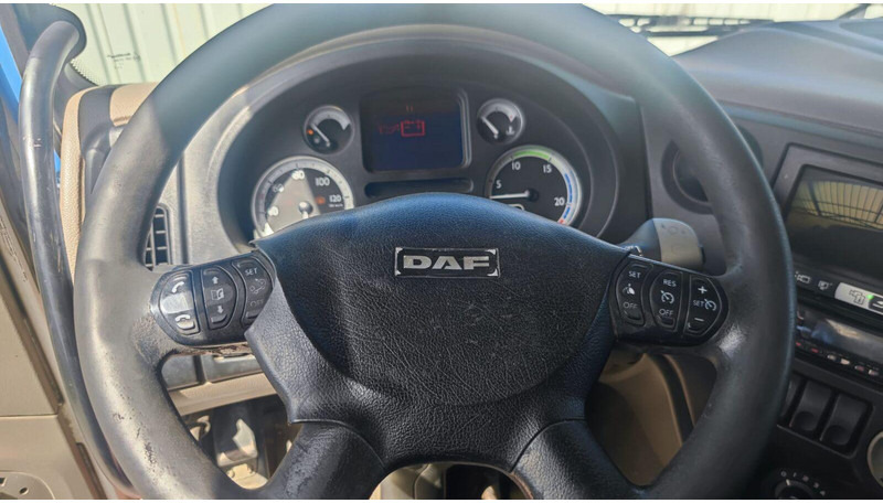 Tracteur routier DAF XF 105.460 Lowdeck - MEGA: photos 12
