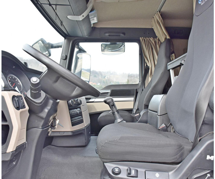 Tracteur routier MAN TGS 18.500 Sattelzugmaschine + HMF 1820 /FUNK: photos 9 Tracteur routier MAN TGS 18.500 Sattelzugmaschine + HMF 1820 /FUNK: photos 9