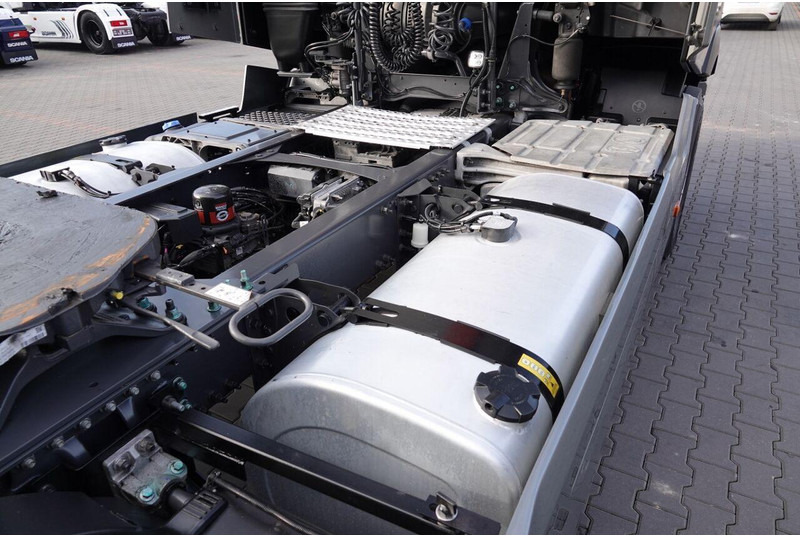 Tracteur routier Renault T480 / 13 L / RETARDER / I-PARK COOL  /   OPONY 100% / METALIK /: photos 15 Tracteur routier Renault T480 / 13 L / RETARDER / I-PARK COOL  /   OPONY 100% / METALIK /: photos 15