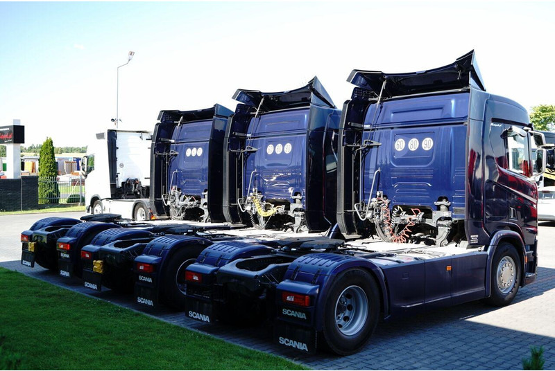 Scania R 450 / RETARDER / NISKA KABINA / PO KONTRAKCIE SERWISOWYM - Tracteur routier: photos 5 Scania R 450 / RETARDER / NISKA KABINA / PO KONTRAKCIE SERWISOWYM - Tracteur routier: photos 5