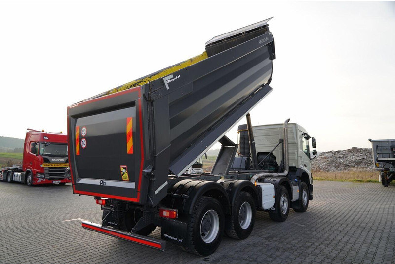 Volvo FMX 460 / 8x4 / WYWROTKA TYLNOZSYPOWA / MEILLER KIPPER / EURO 6 - Camion benne: photos 4 Volvo FMX 460 / 8x4 / WYWROTKA TYLNOZSYPOWA / MEILLER KIPPER / EURO 6 - Camion benne: photos 4