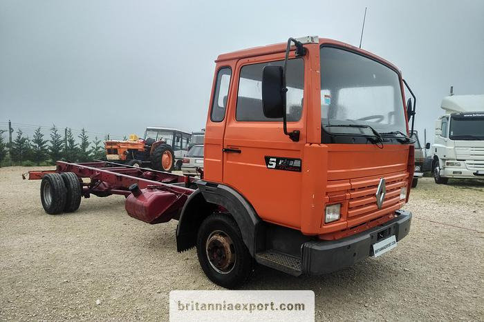 RENAULT Midliner S120 Turbo | Perkins 3.9 diesel engine | ZF manual - Châssis cabine: photos 2 RENAULT Midliner S120 Turbo | Perkins 3.9 diesel engine | ZF manual - Châssis cabine: photos 2