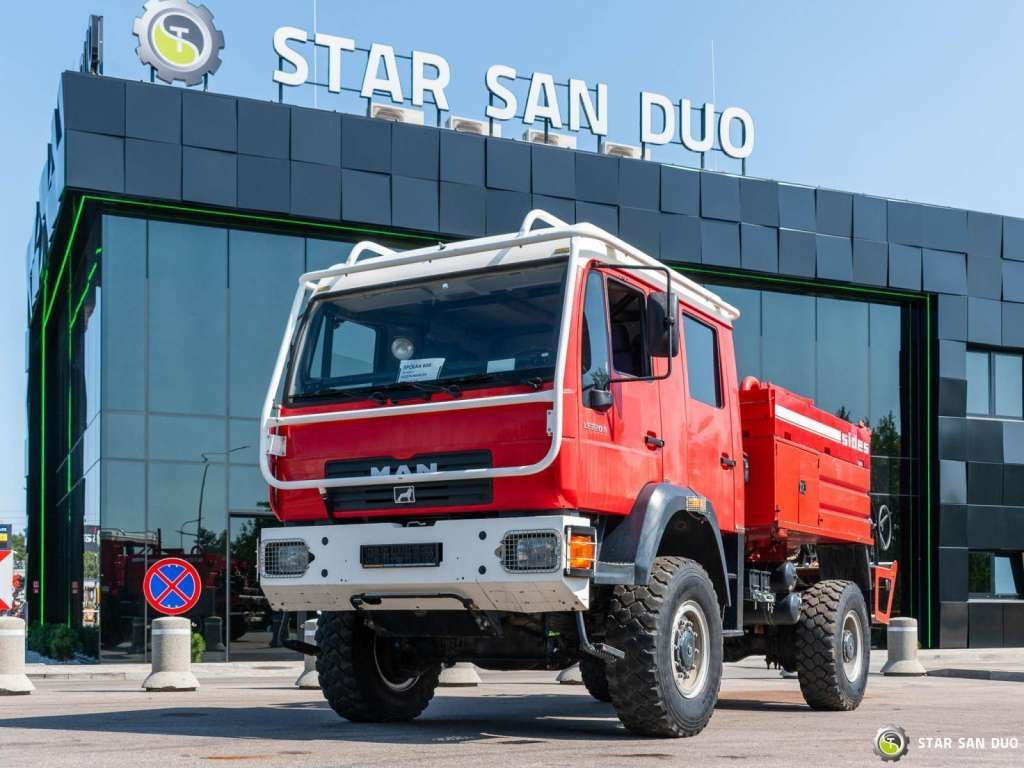 MAN LE220B 4x4 E Fire Truck Feuerwehr - Camion: photos 1 MAN LE220B 4x4 E Fire Truck Feuerwehr - Camion: photos 1