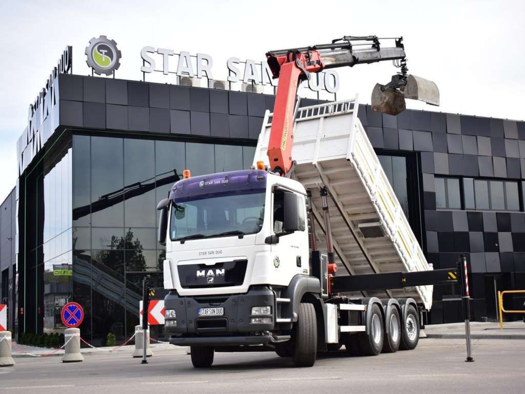 MAN TGS 35.400 8X4 PALFINGER PK 33002 CRANE KIPPER - Camion grue, Camion benne: photos 2 MAN TGS 35.400 8X4 PALFINGER PK 33002 CRANE KIPPER - Camion grue, Camion benne: photos 2