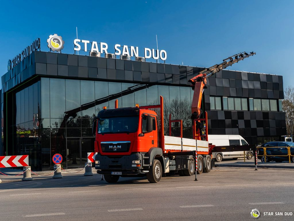 MAN TGS 35.400 PALFINGER PK 44002 WINCH TRIDEM KRAN - Camion grue, Camion plateau: photos 1 MAN TGS 35.400 PALFINGER PK 44002 WINCH TRIDEM KRAN - Camion grue, Camion plateau: photos 1