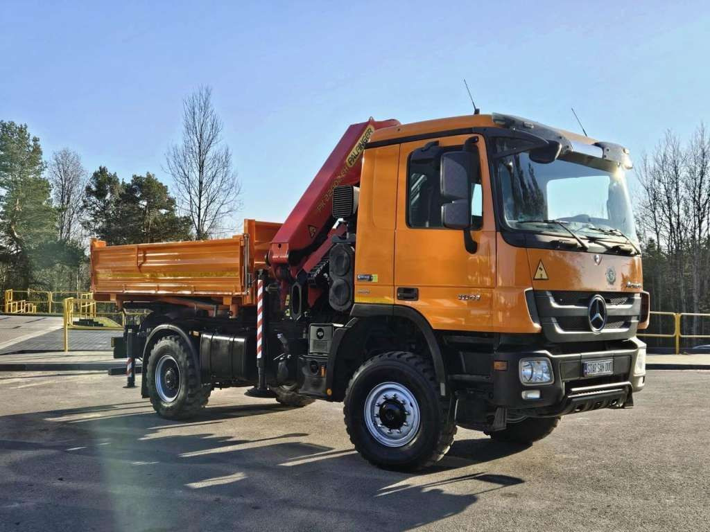 Mercedes-Benz ACTROS 1841 4x4 PALFINGER PK 22002 CRANE KIPER - Camion grue: photos 4 Mercedes-Benz ACTROS 1841 4x4 PALFINGER PK 22002 CRANE KIPER - Camion grue: photos 4